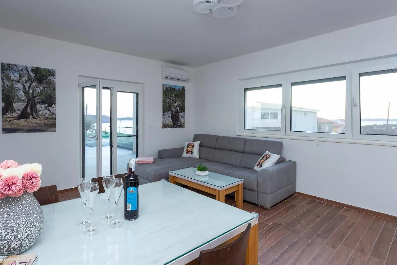 Rtina Appartements 0*,  Croatia
