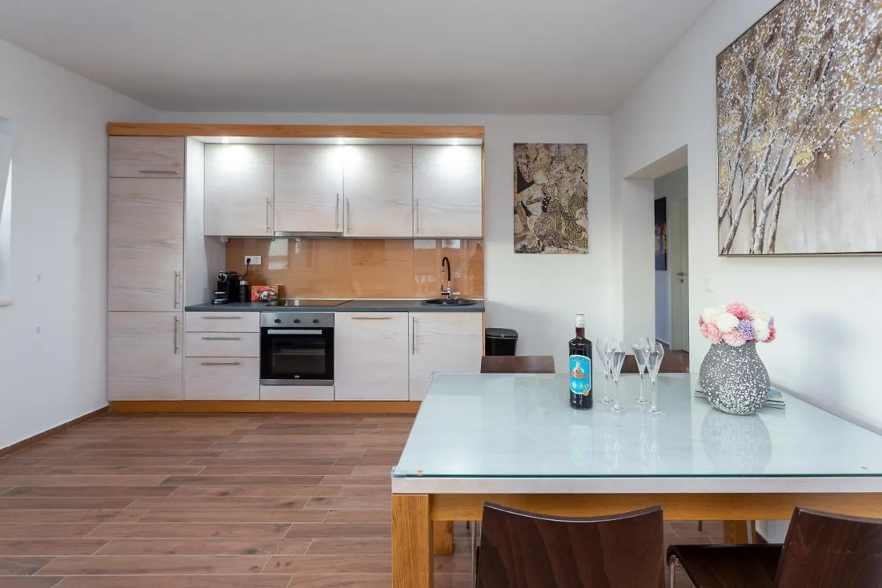 Rtina Appartements Apartment